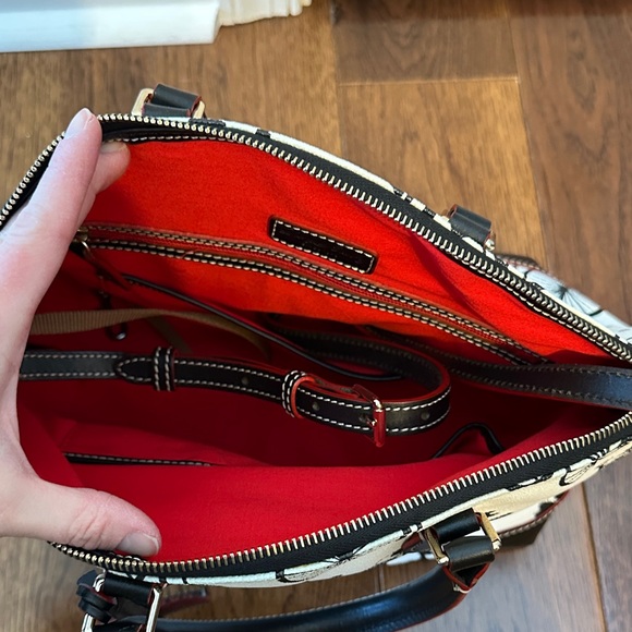 Dooney & Bourke EPCOT Flower & Garden 2015 Bicycle Tote - Picture 5 of 6